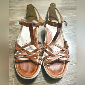 Sz 8 Ecco whiskey leather sandals